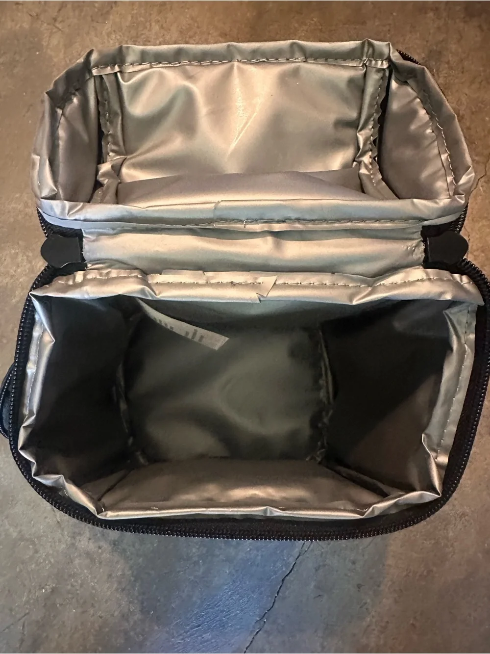 NIKE GREY AND BLACK ELITE INSULATED COOLER BAG
